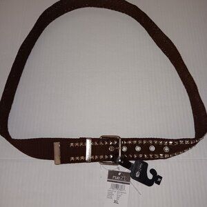 RUE21 SLIVER STUDDED BELT
